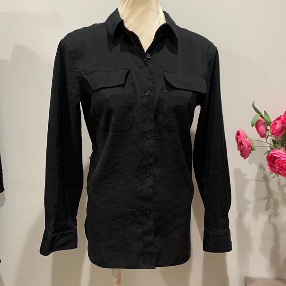 Bananna Republic Button Down Utility Shirt in Black - Picture 2 of 9